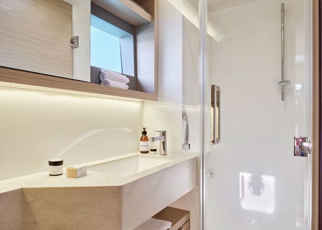 Lagoon 51 | Effie Star