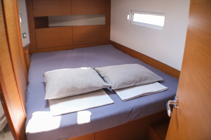 Jeanneau Sun Odyssey 410 | Maral