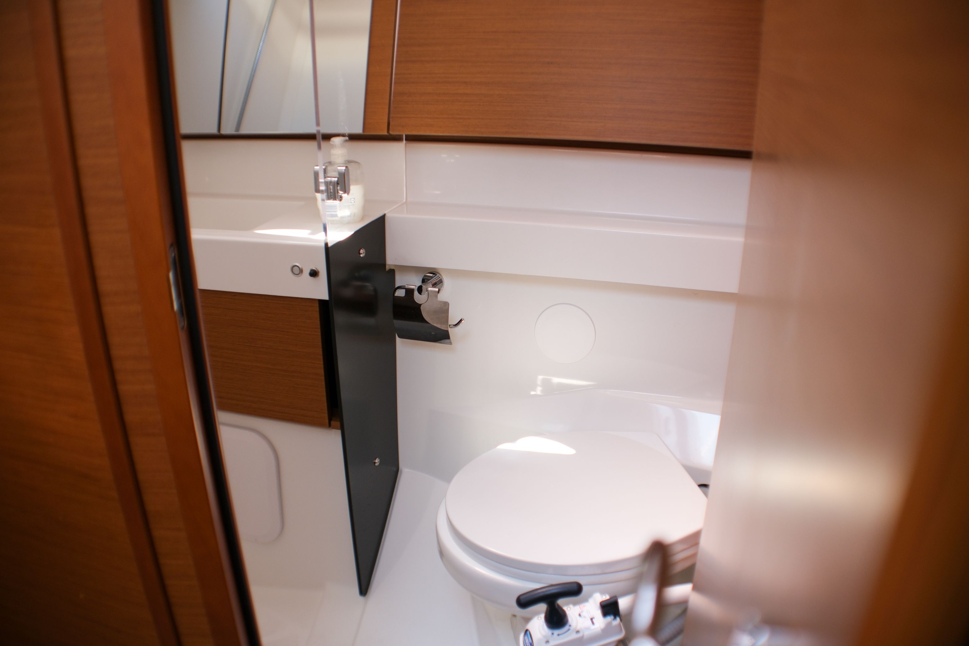 Jeanneau Sun Odyssey 410 | Maral