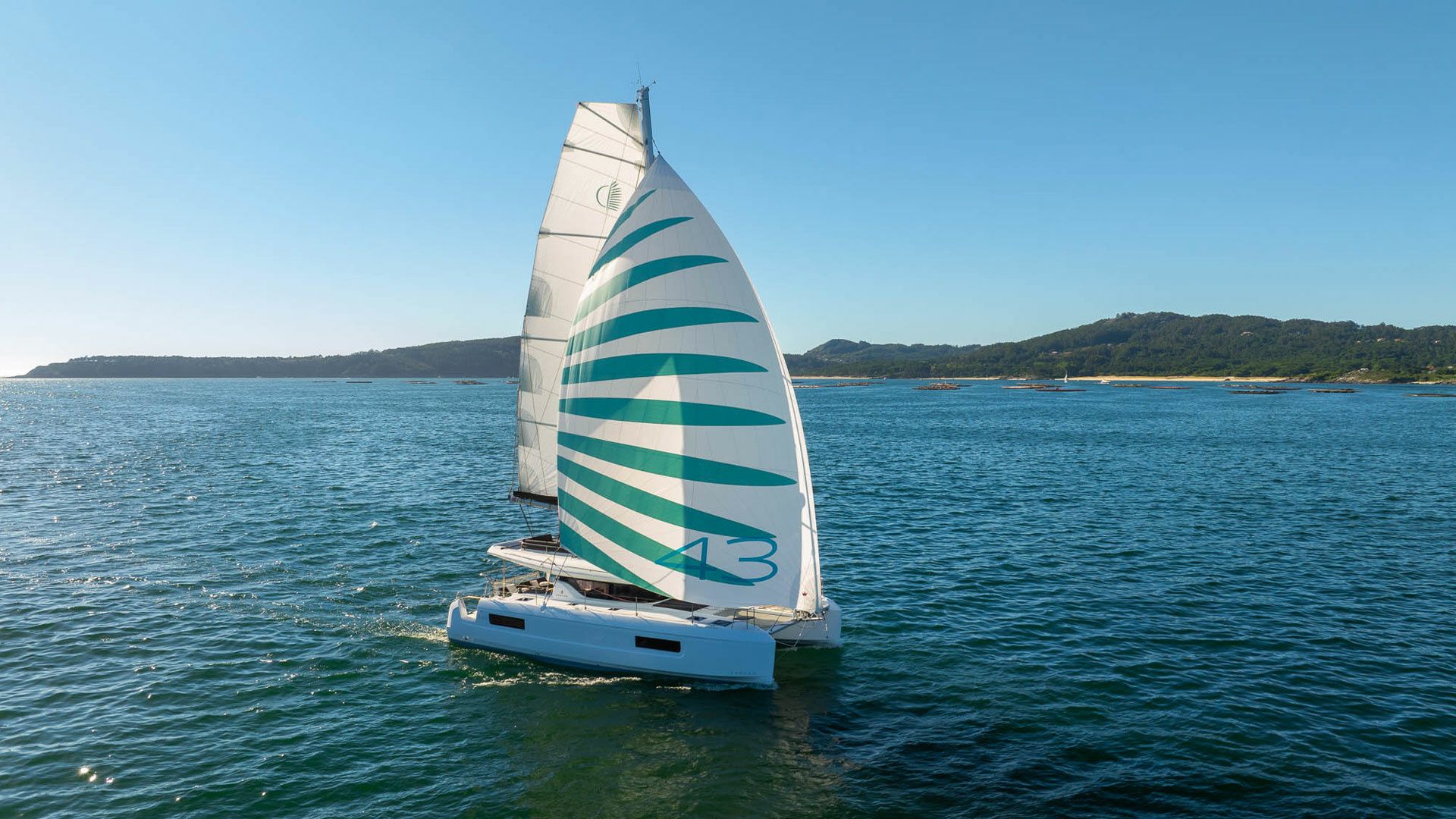 Lagoon 43 | Active.Cruises
