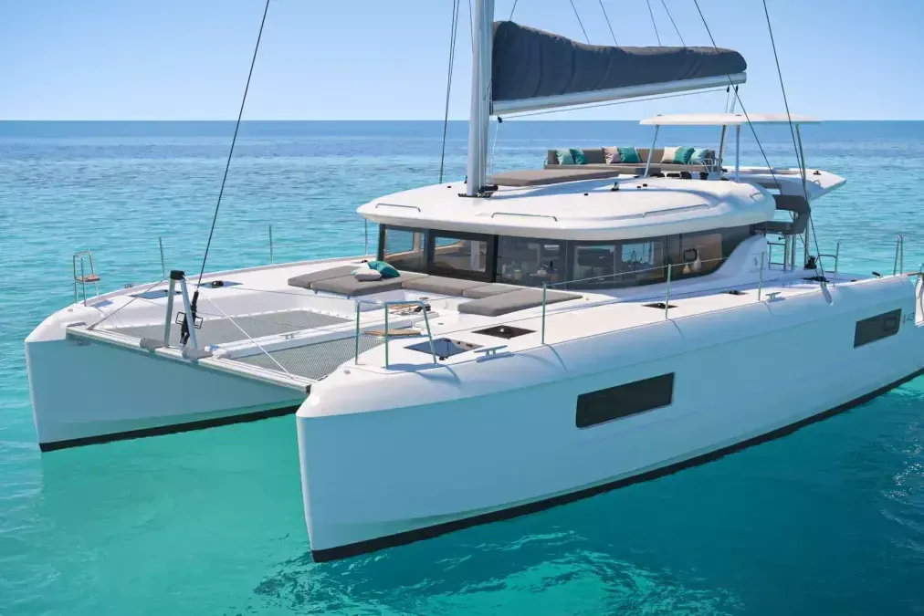 Lagoon 43 | Active.Cruises