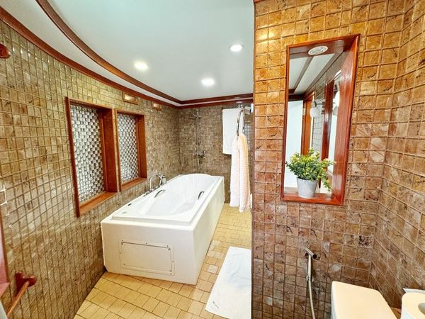 Custom Built 133 | Maldives Legend Zen