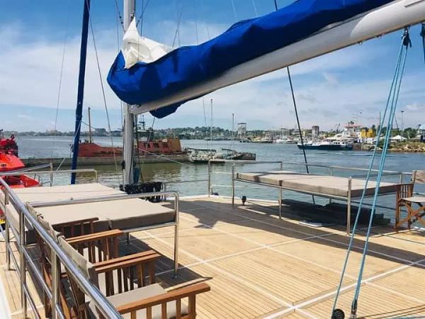 Custom Built 51 | Emerald