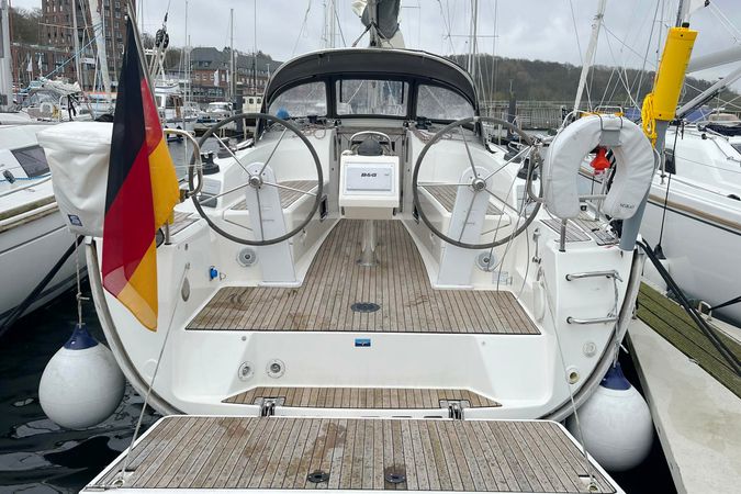 Bavaria Cruiser 34 | Loop