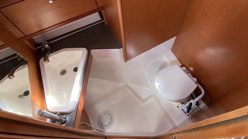 Bavaria Cruiser 34 | Loop