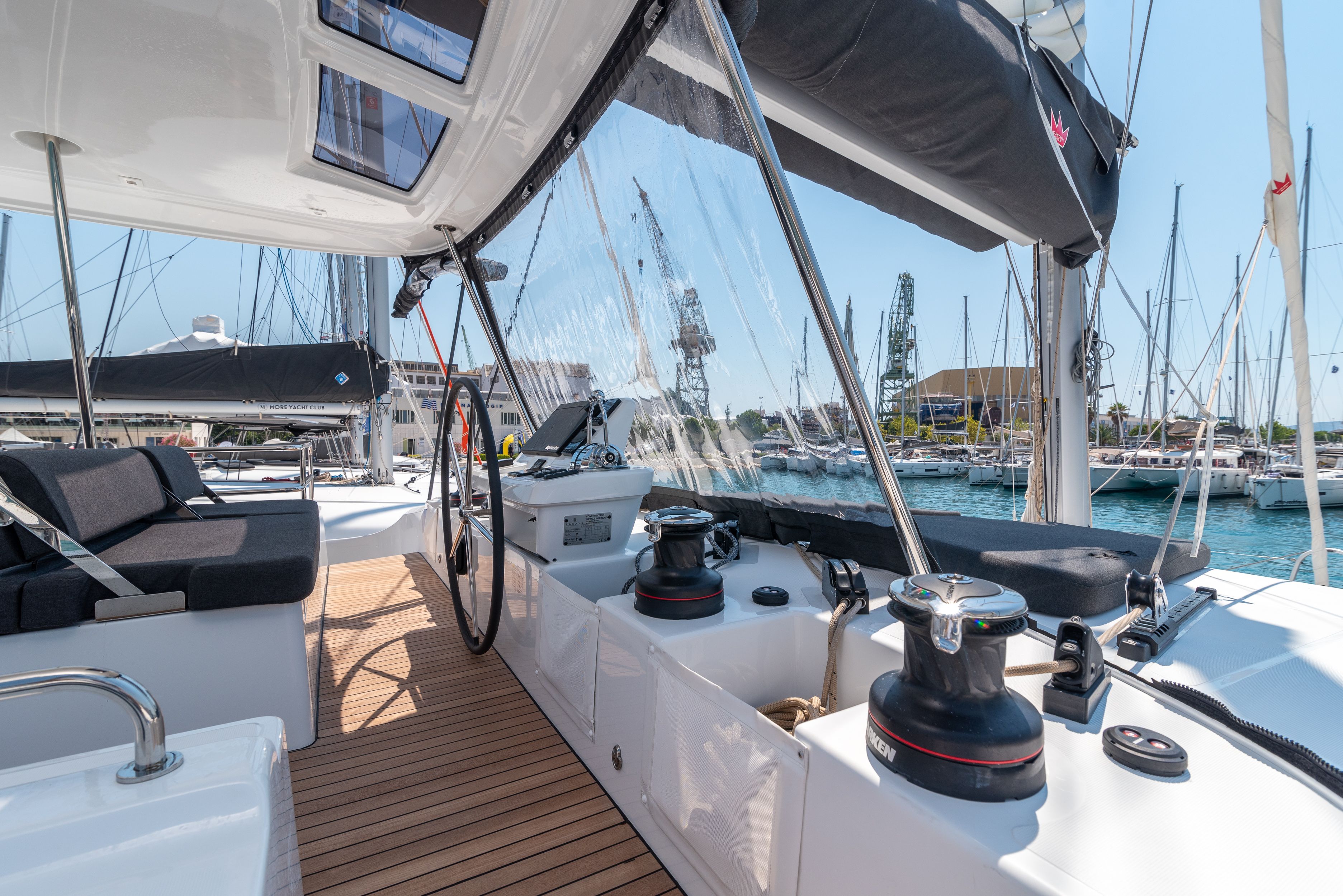 Lagoon 51 | Moonshadow