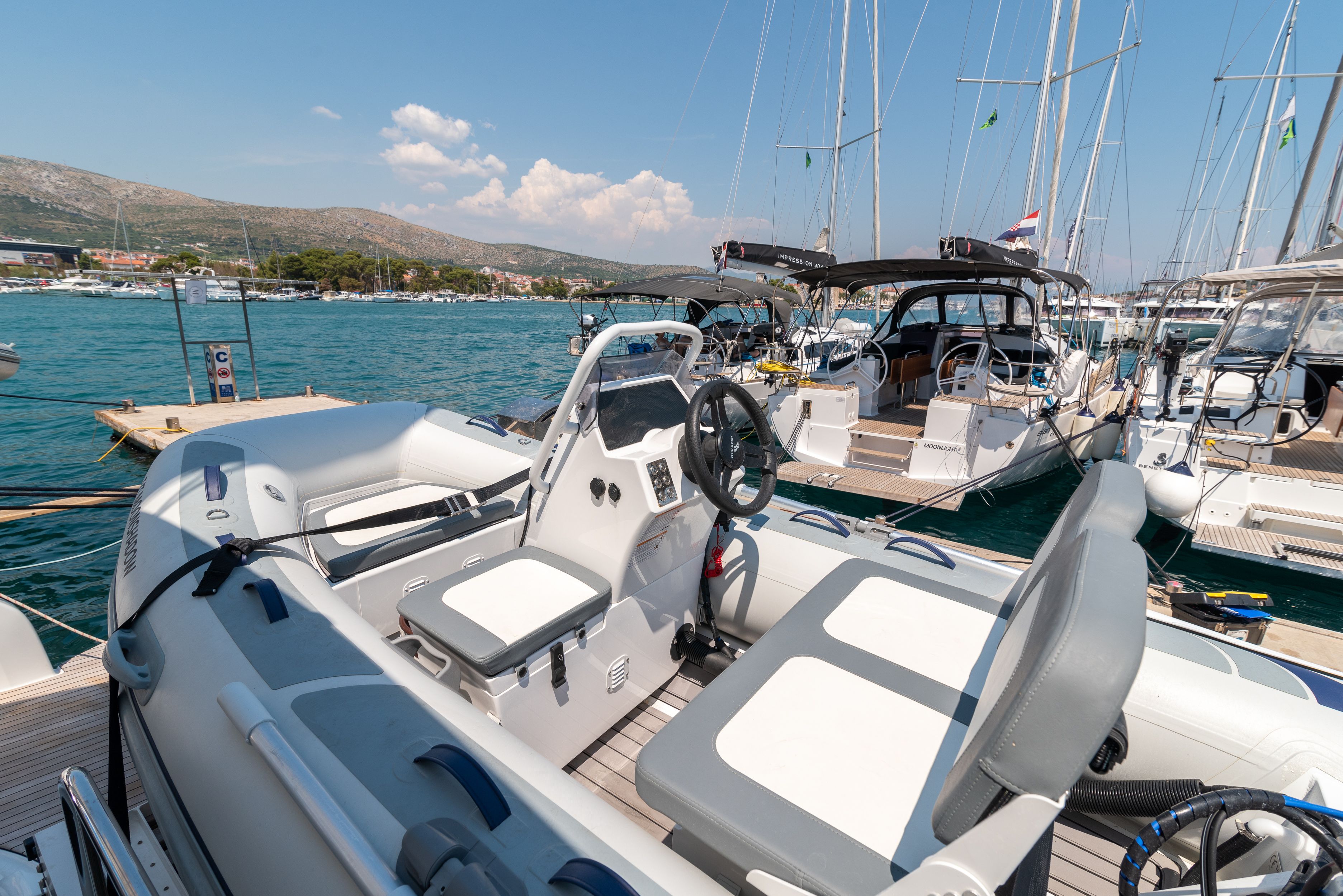 Lagoon 51 | Moonshadow