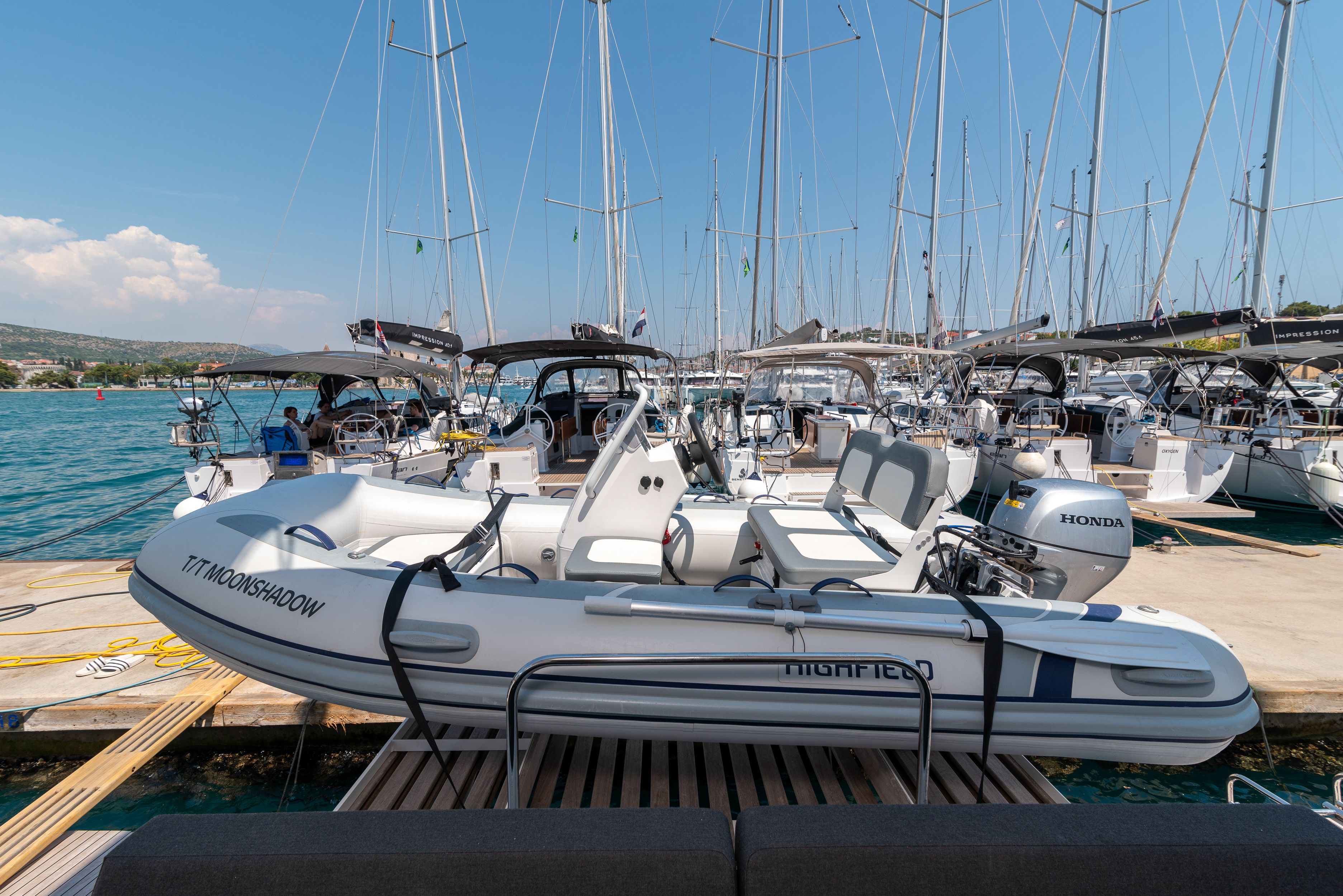 Lagoon 51 | Moonshadow