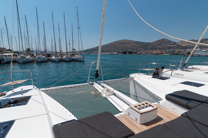 Lagoon 51 | Moonshadow