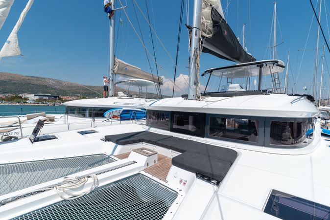 Lagoon 51 | Moonshadow