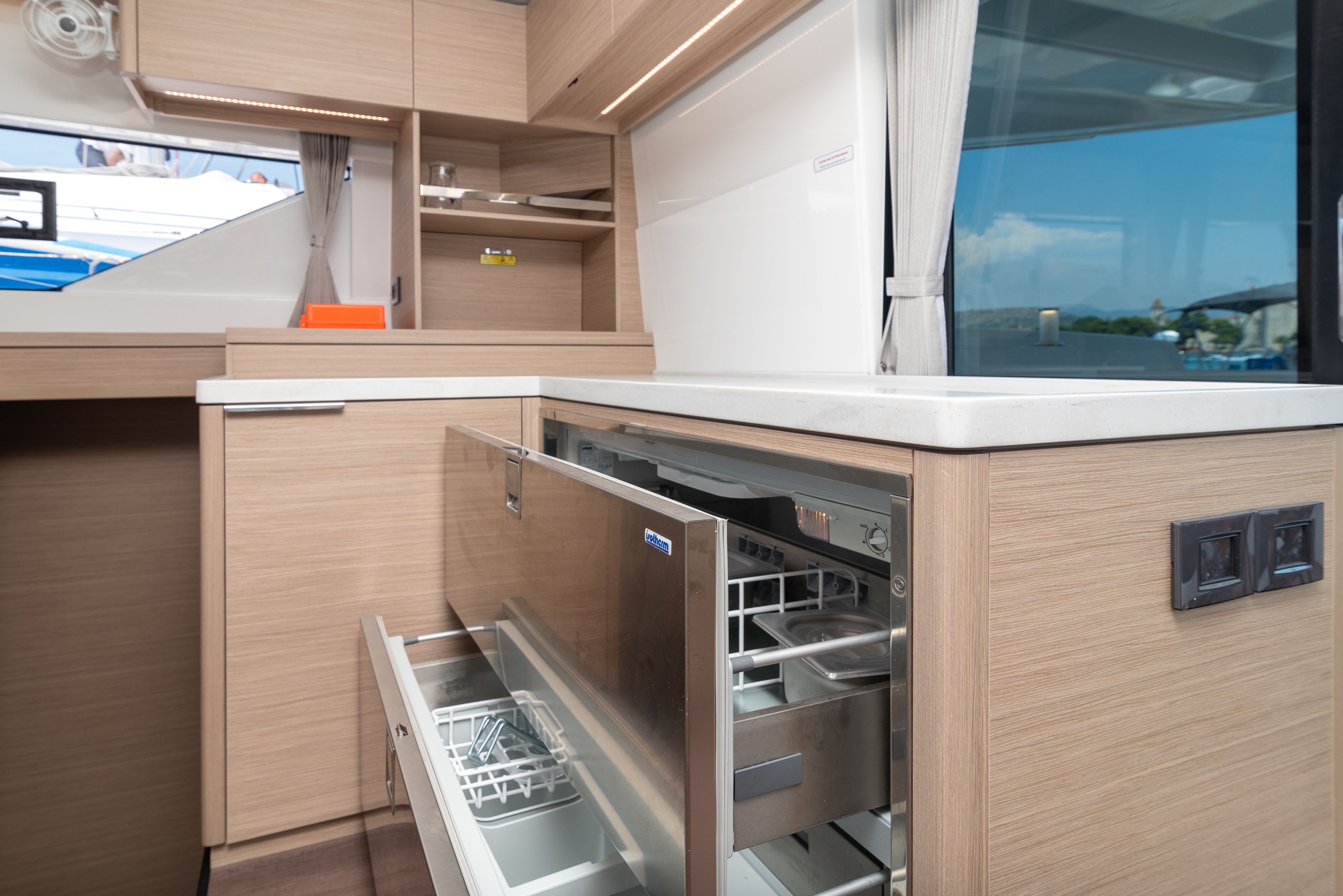 Lagoon 51 | Moonshadow