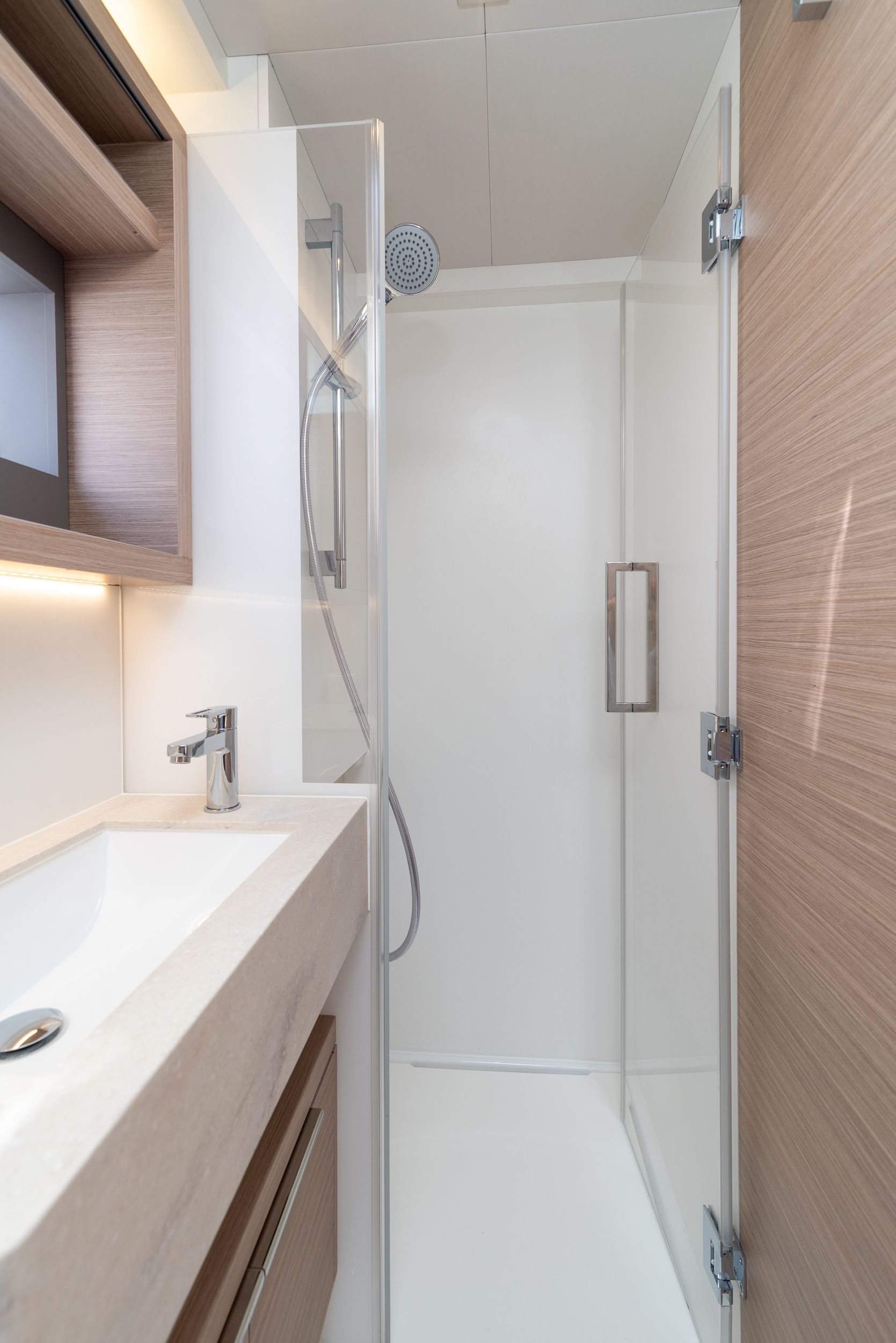 Lagoon 51 | Moonshadow