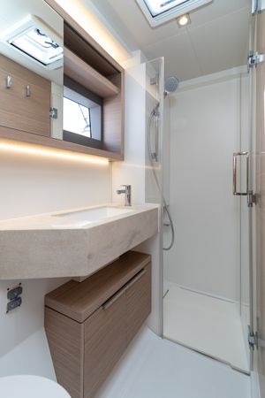 Lagoon 51 | Moonshadow