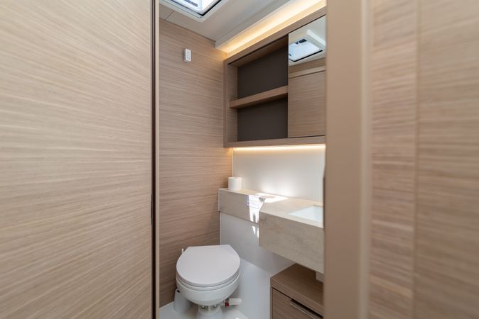 Lagoon 51 | Moonshadow