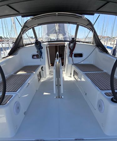 Jeanneau Sun Odyssey 380 | Leo