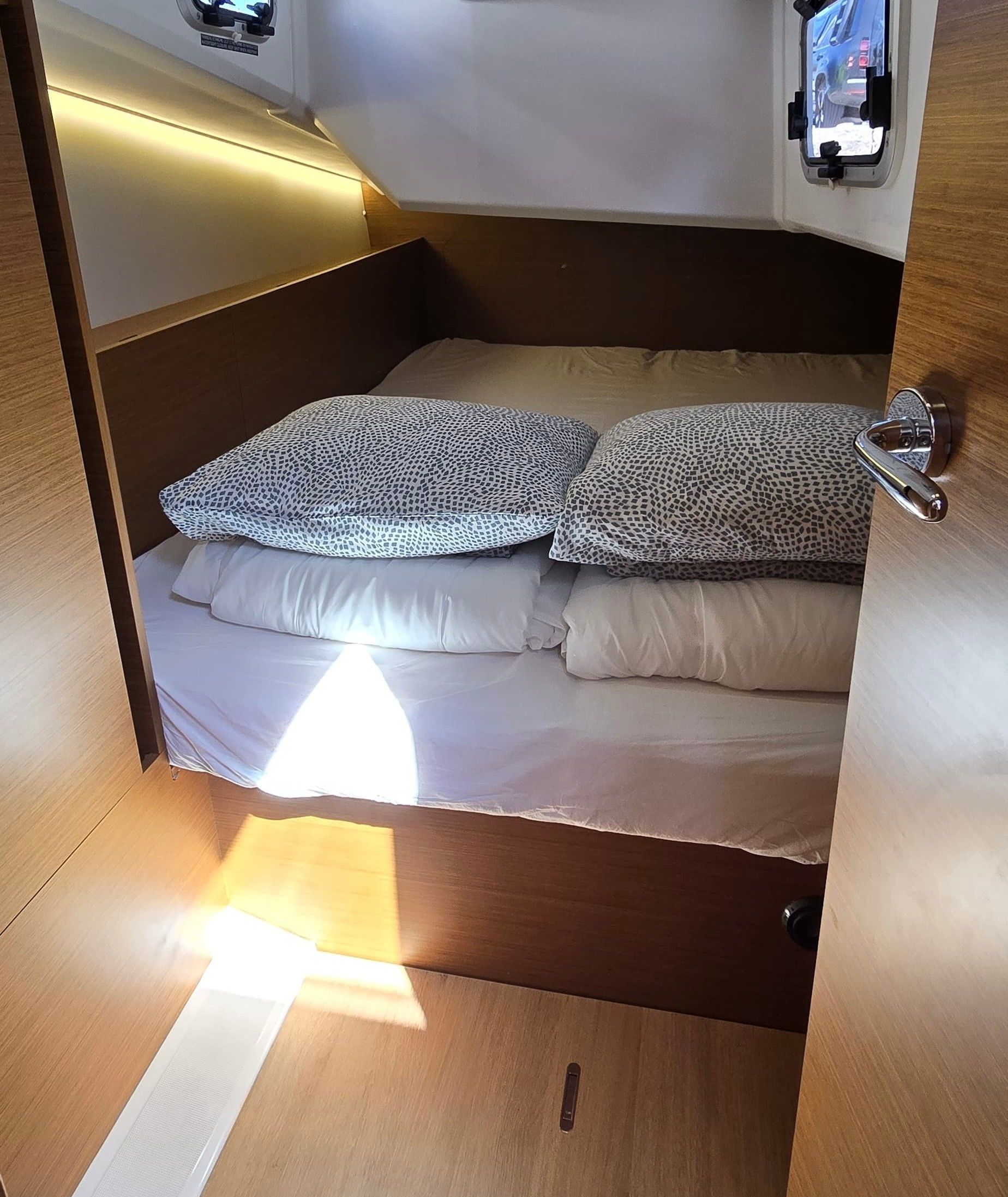Jeanneau Sun Odyssey 380 | Leo
