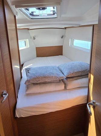 Jeanneau Sun Odyssey 380 | Leo