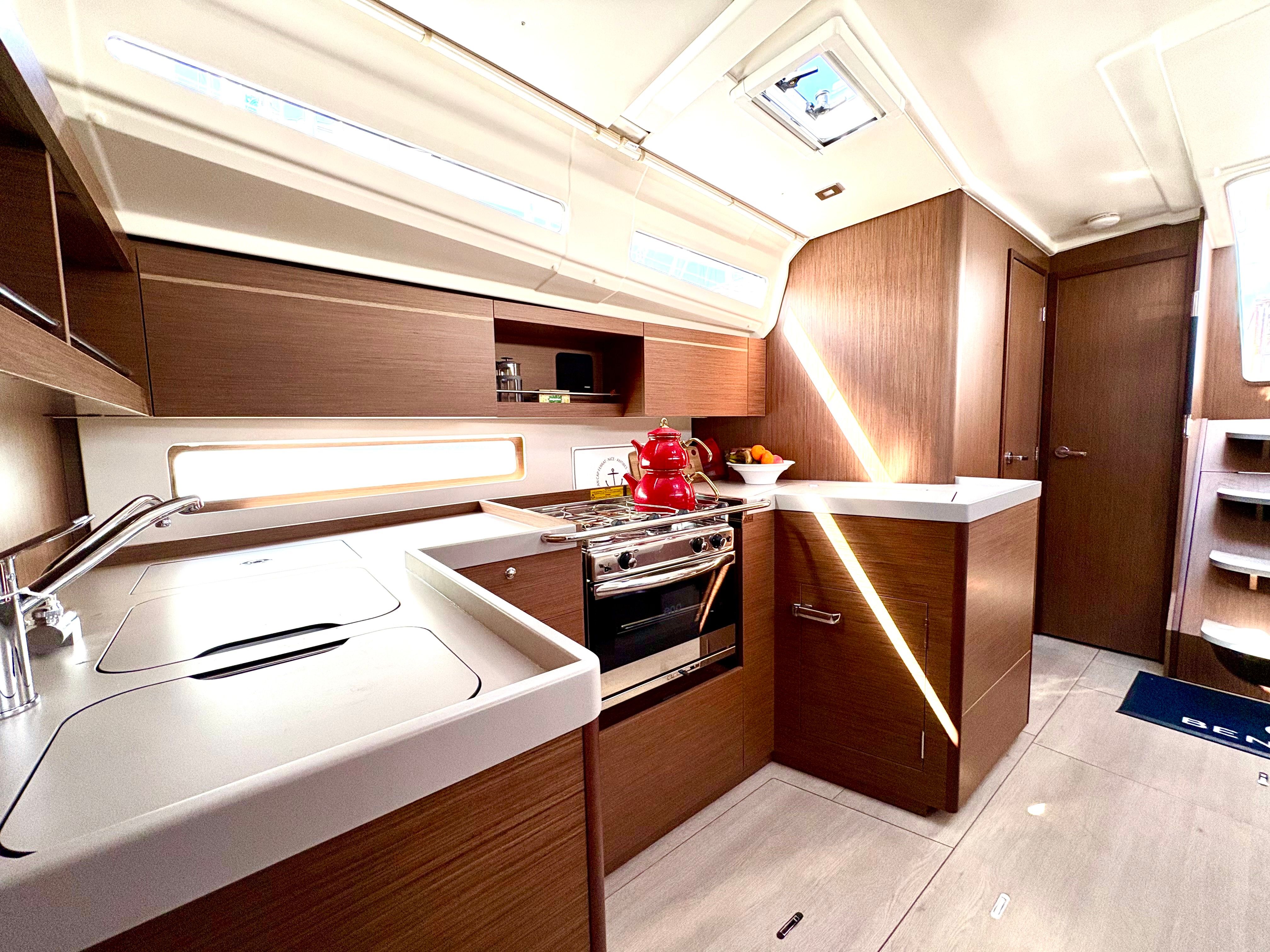 Beneteau Oceanis 40.1 | Bestsennyy