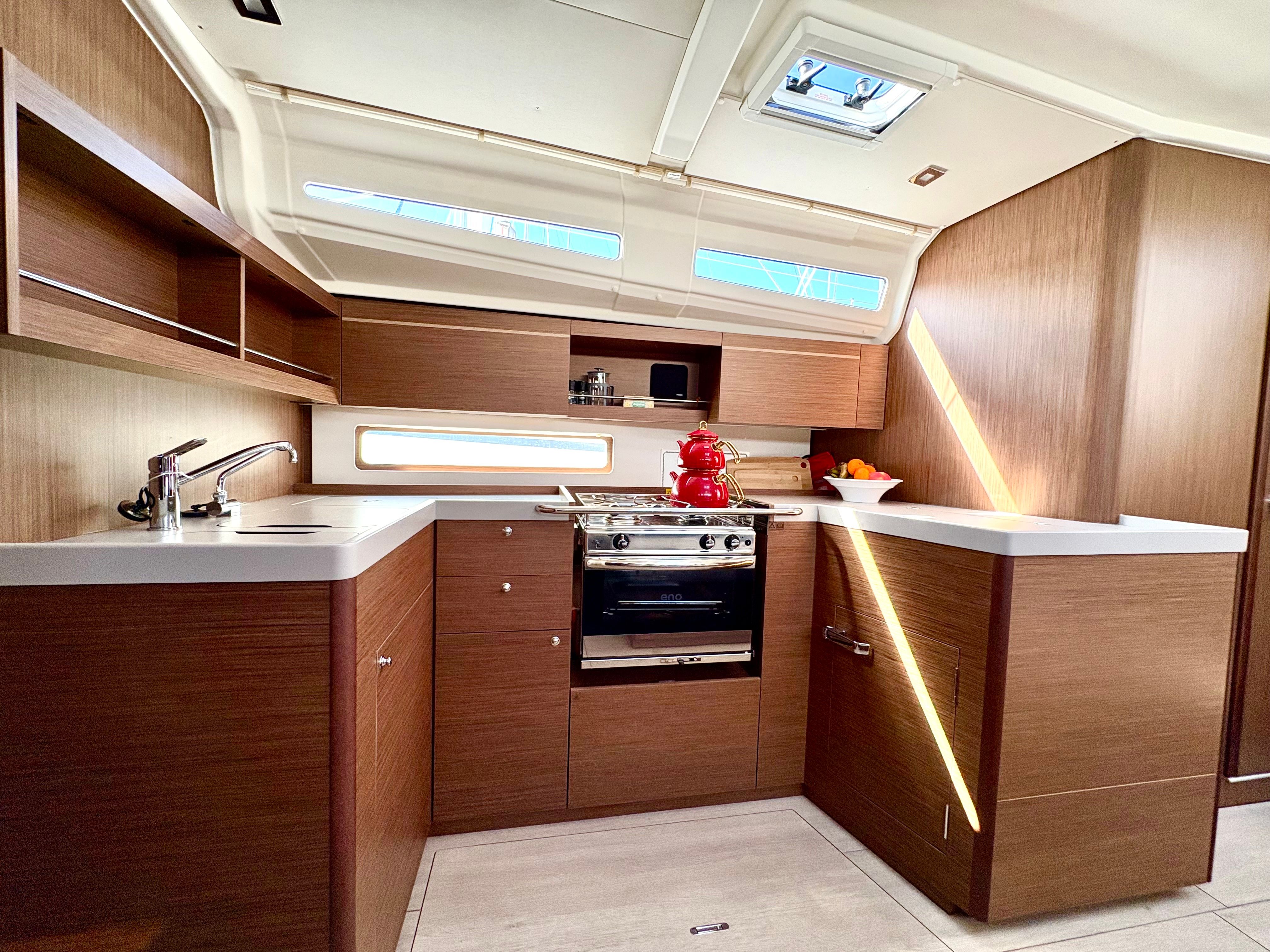 Beneteau Oceanis 40.1 | Bestsennyy