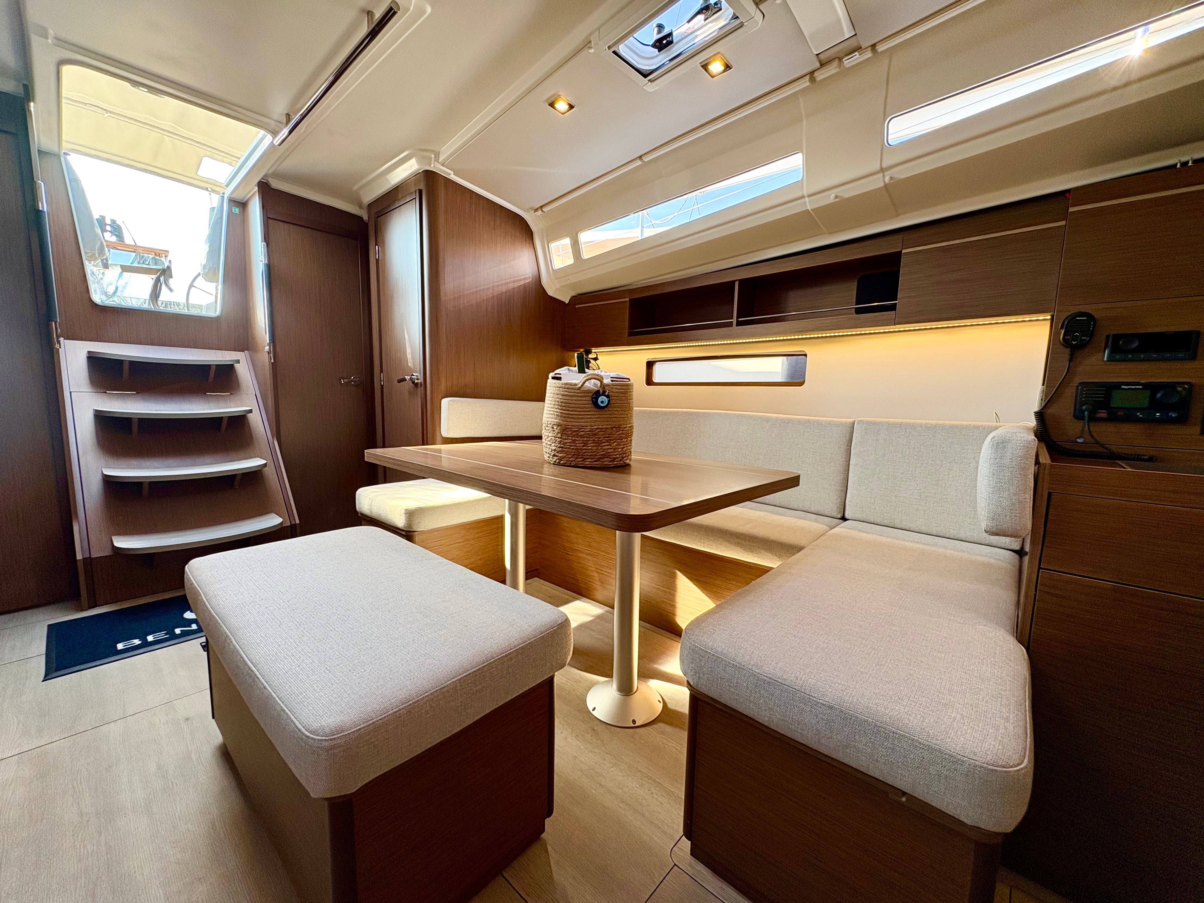Beneteau Oceanis 40.1 | Bestsennyy