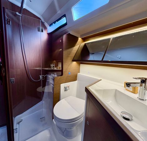 Beneteau Oceanis 40.1 | Bestsennyy