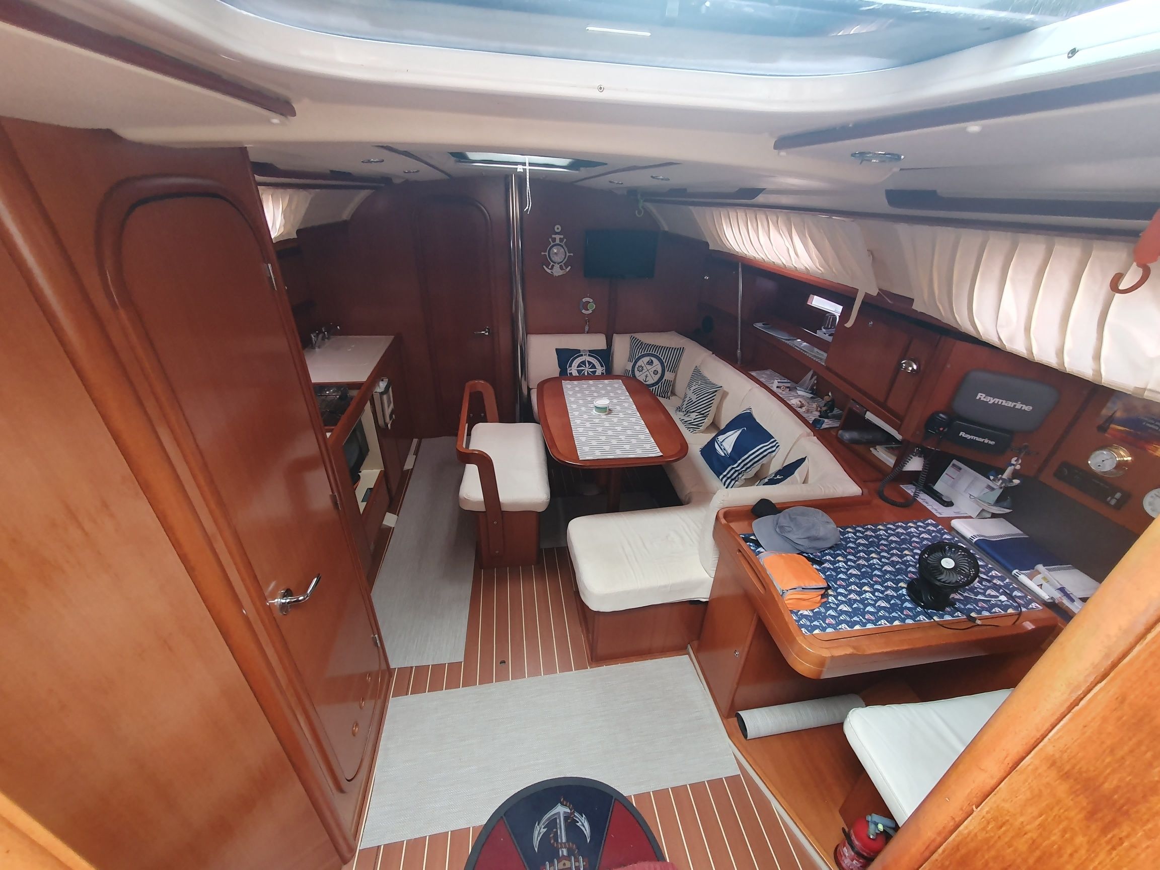 Dufour 385 | Mistral