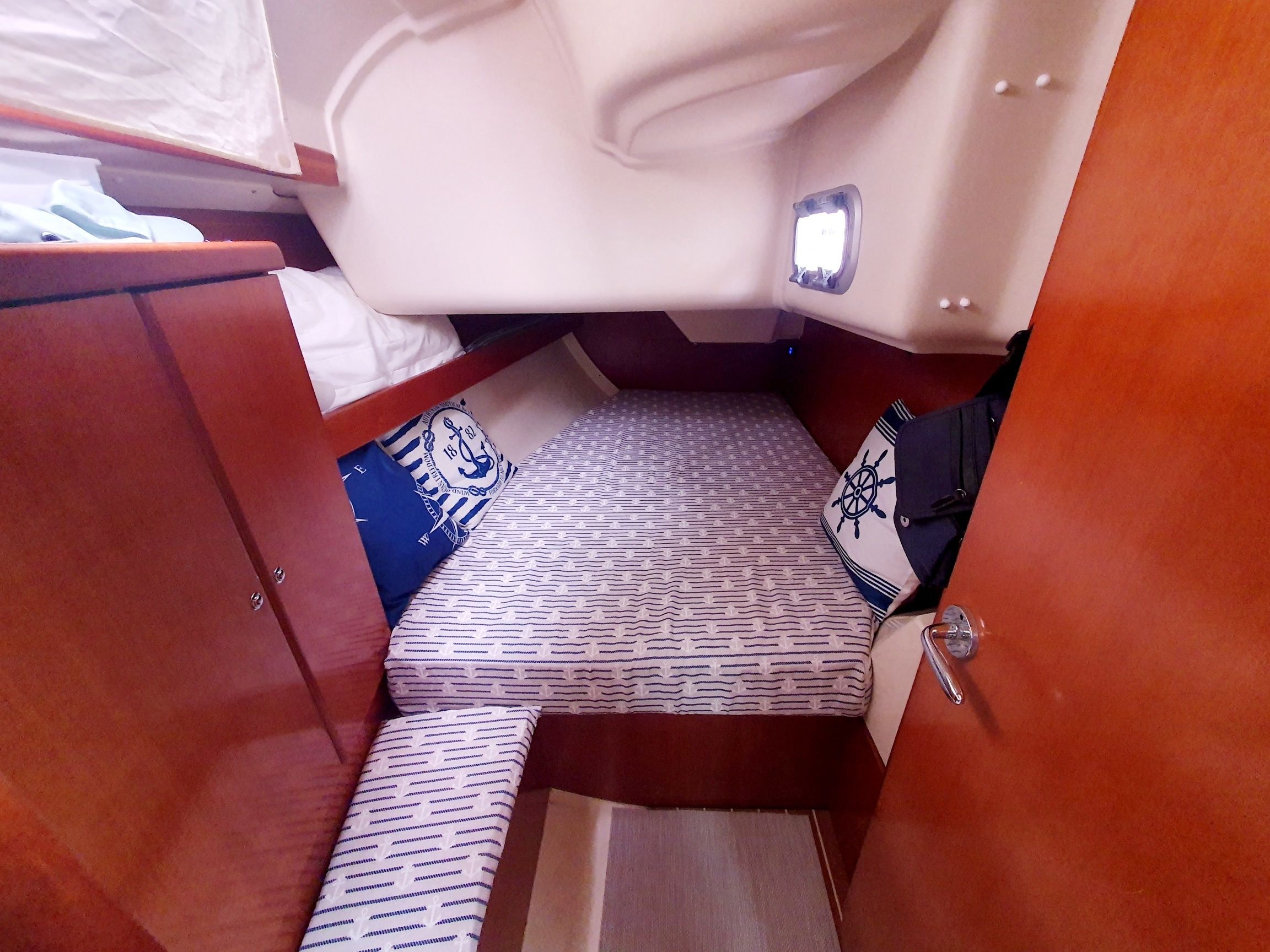 Dufour 385 | Mistral