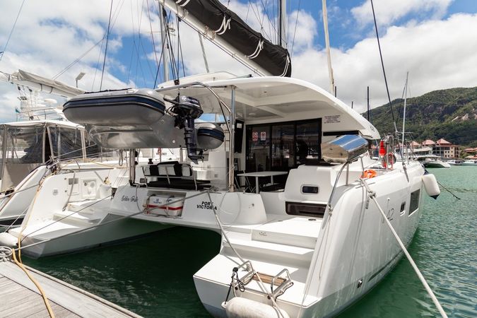 Lagoon 42 | Golden Bride