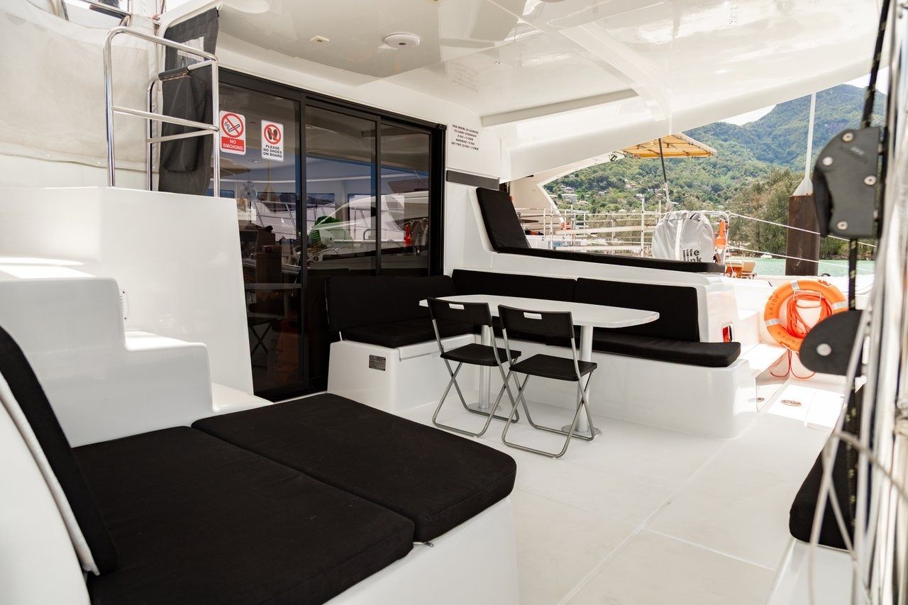 Lagoon 42 | Golden Bride