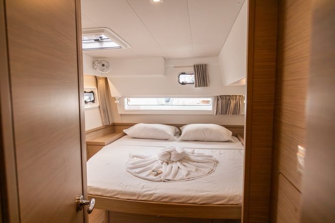 Lagoon 42 | Golden Bride