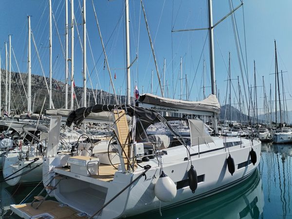 Hanse 510 | Amber