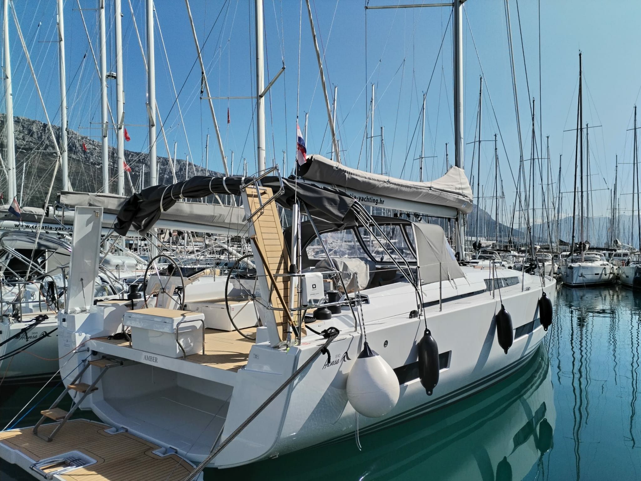 Hanse 510 | Amber