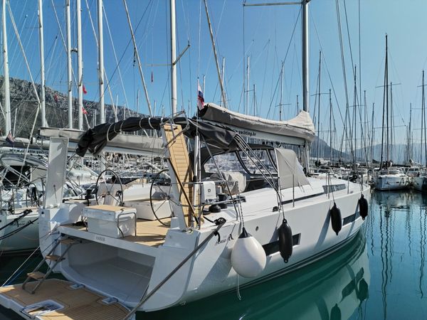 Hanse 510 | Amber