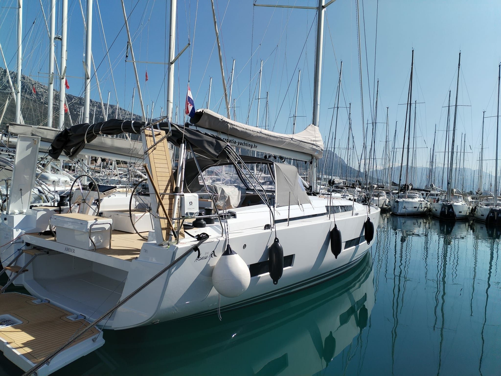 Hanse 510 | Amber