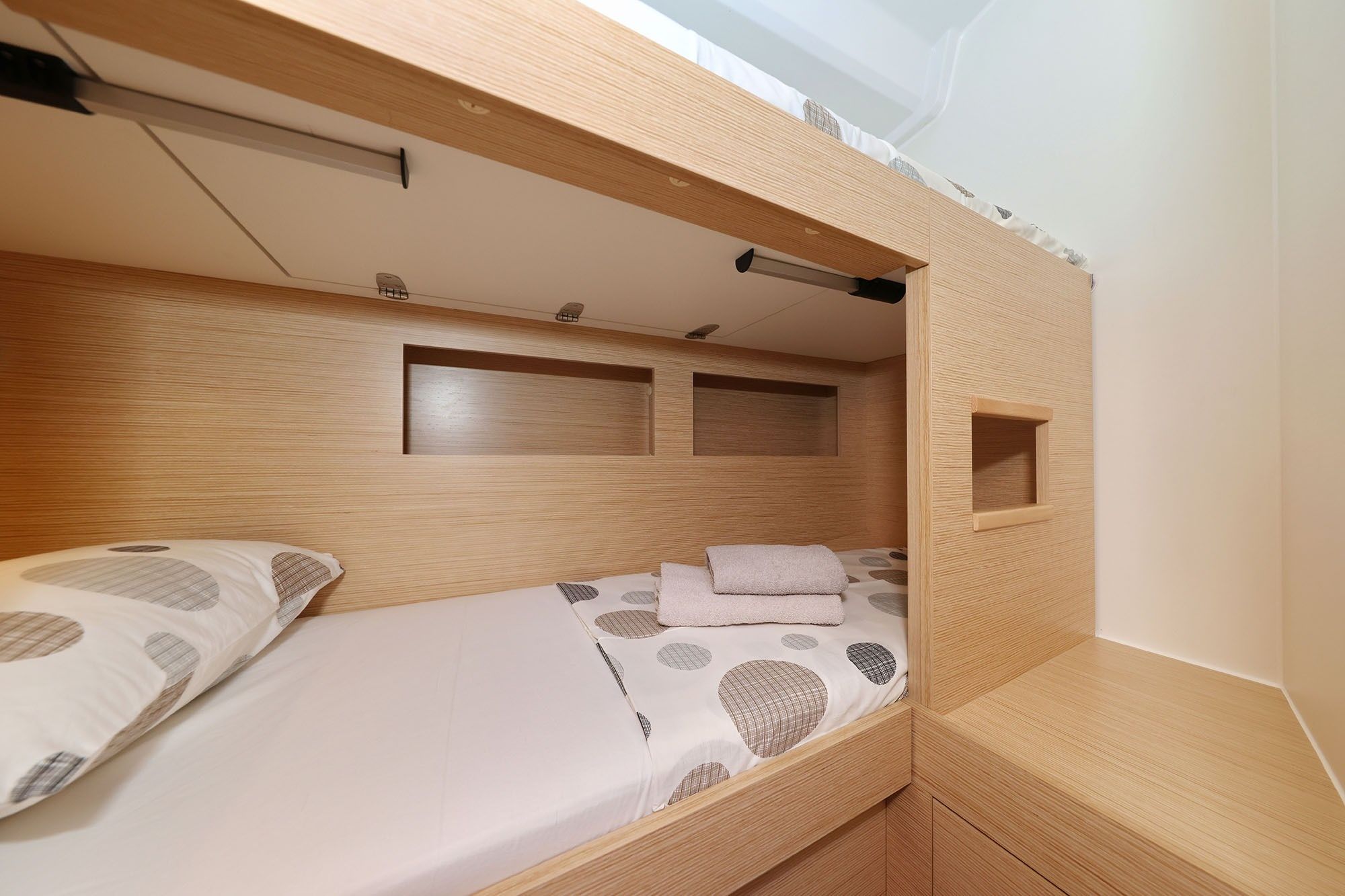 Hanse 510 | Amber