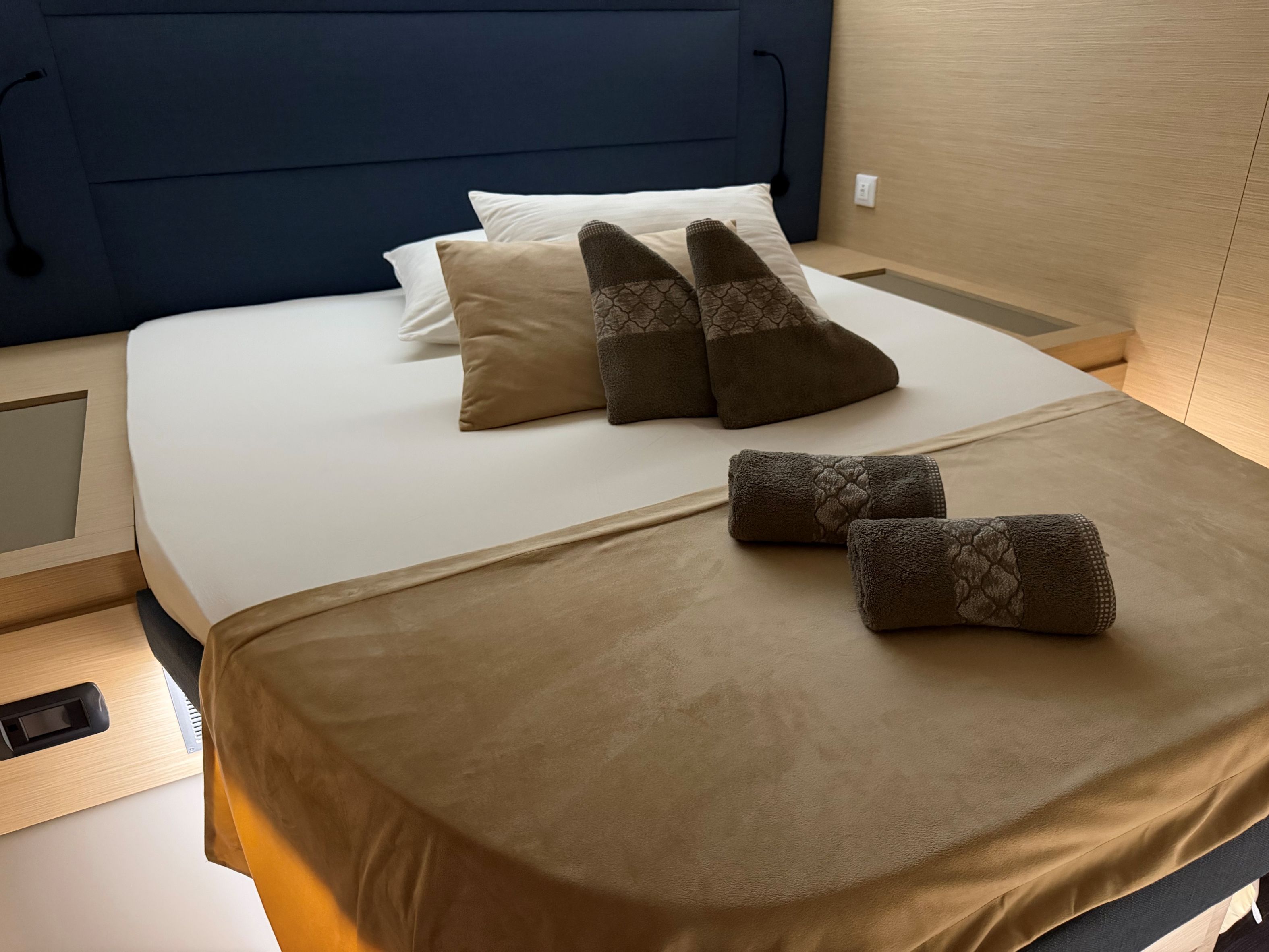 Fountaine Pajot Aura 51 | Sunrise