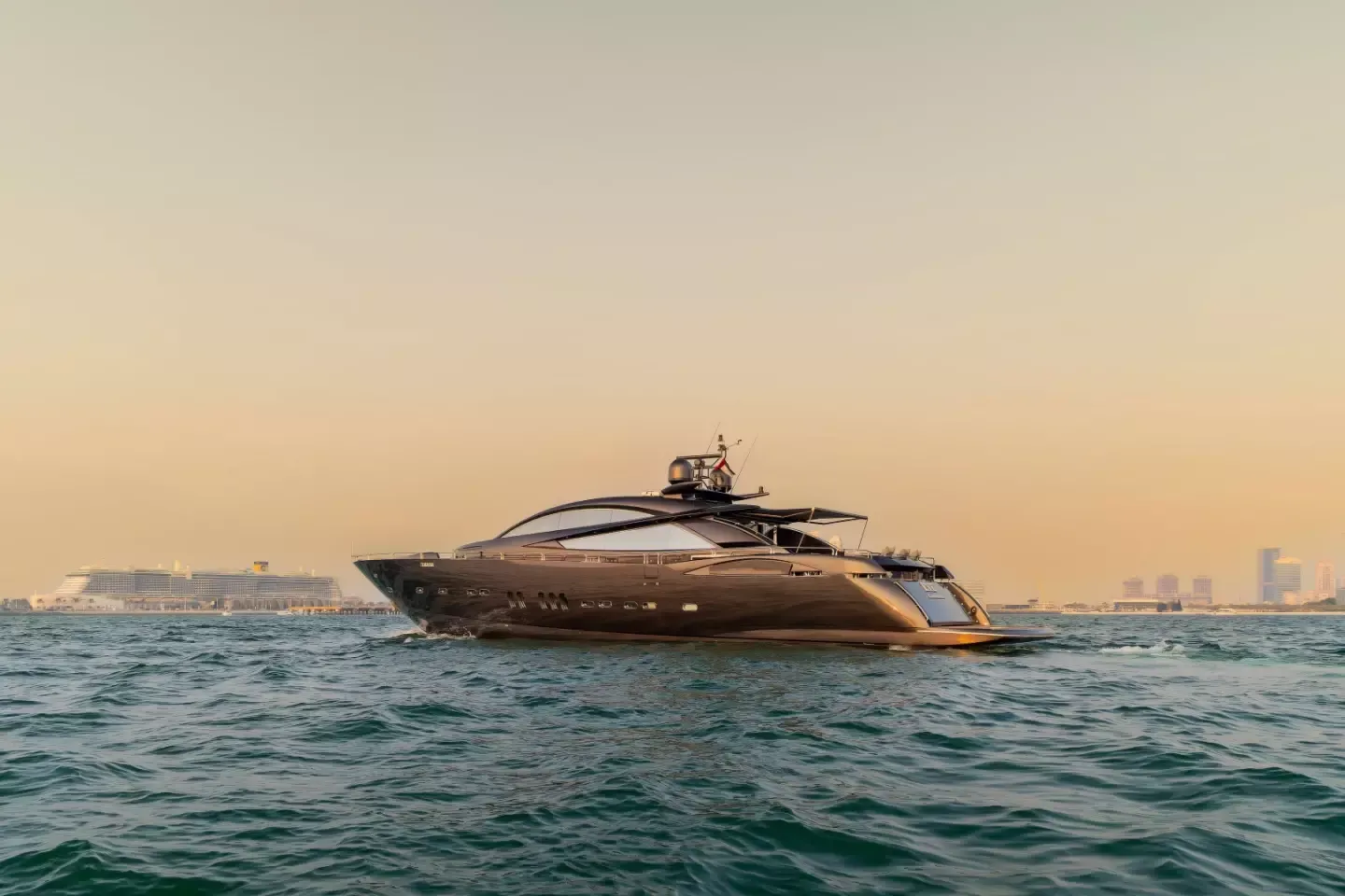 Sunseeker Predator 108 | Eye