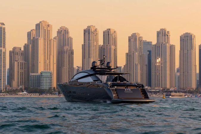 Sunseeker Predator 108 | Eye