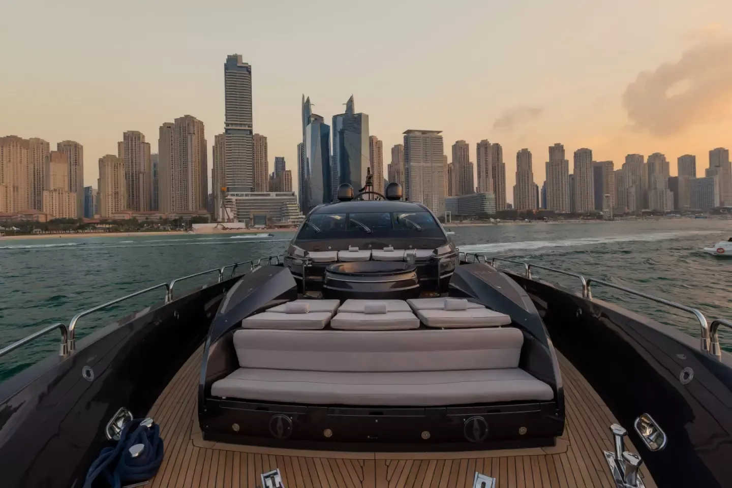 Sunseeker Predator 108 | Eye