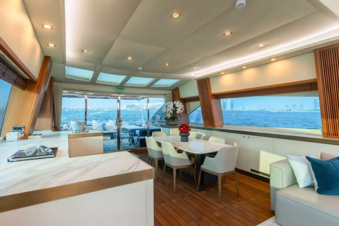 Sunseeker Predator 108 | Eye