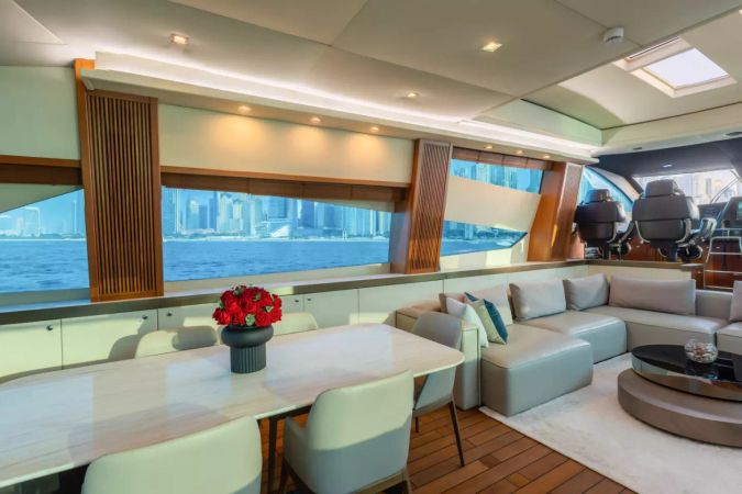 Sunseeker Predator 108 | Eye