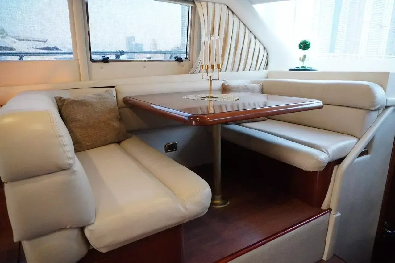 Sea Ray 580 | Seafaring