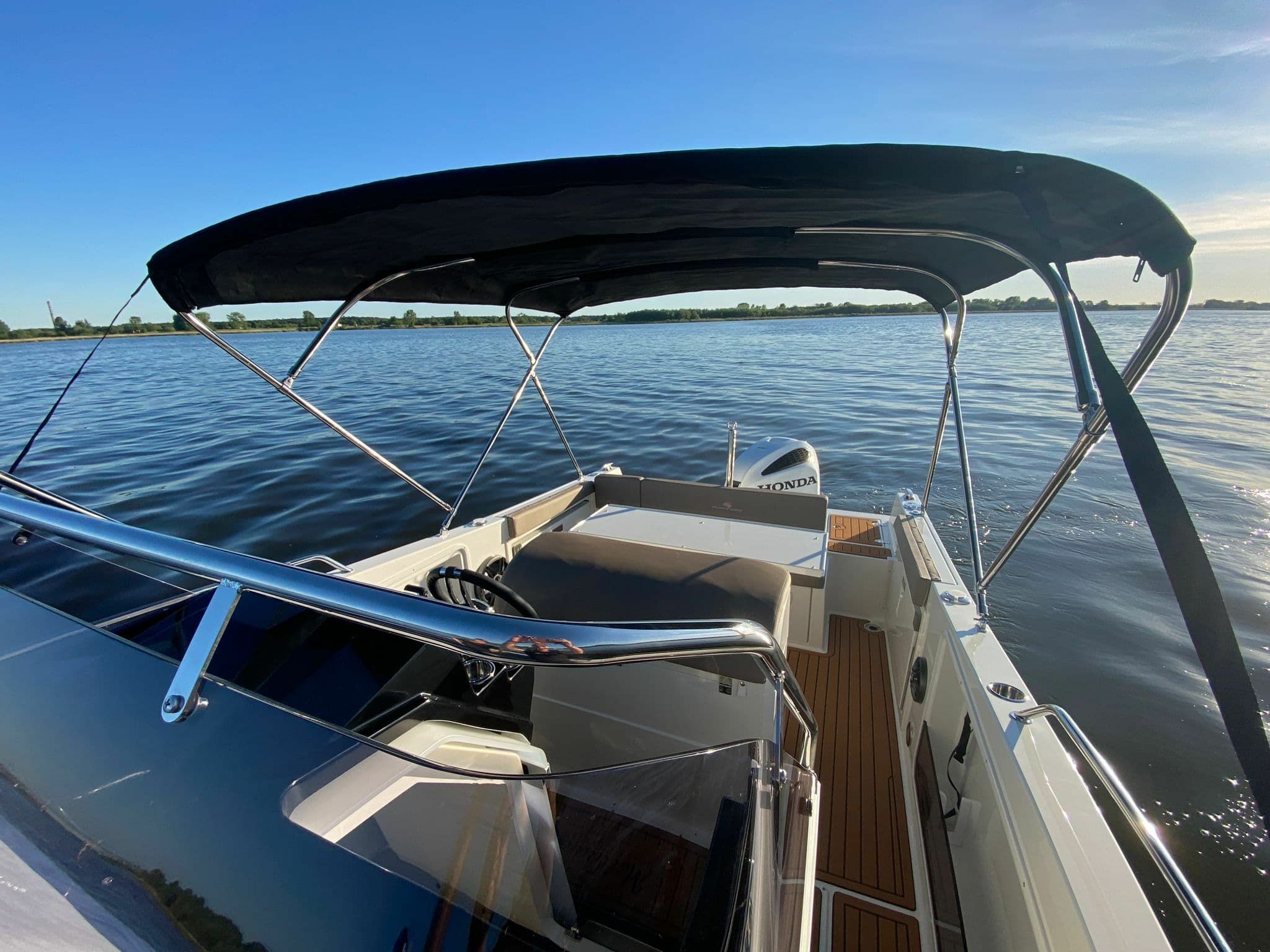 Atlantic Marine 750 | 3