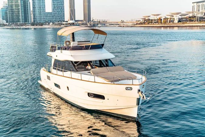 Azimut 43 | Fat Bob