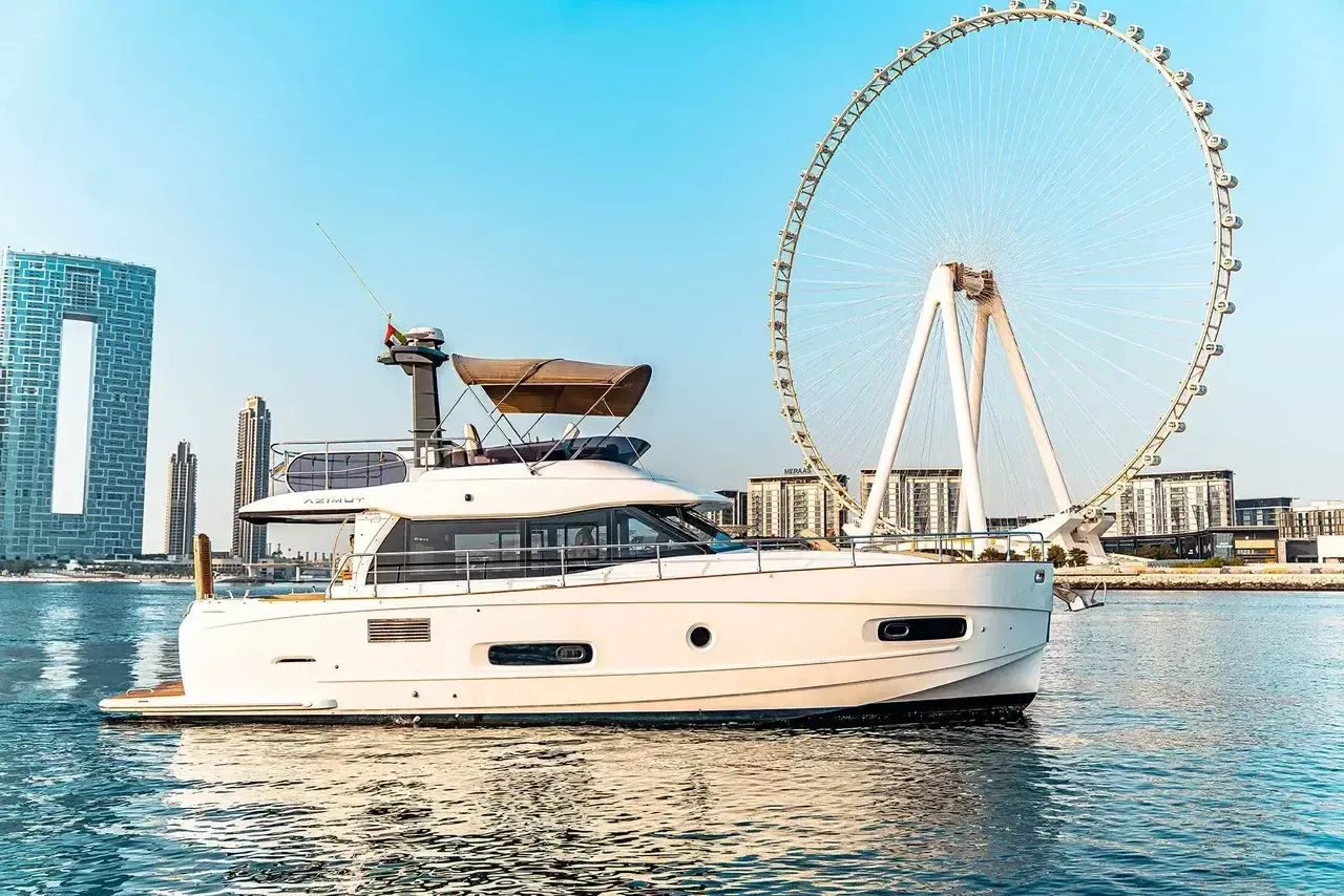 Azimut 43 | Fat Bob