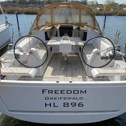 Dufour 382 | Freedom