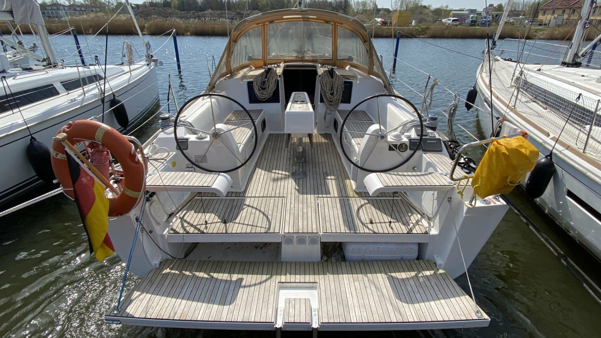 Dufour 382 | Freedom