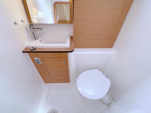 Dufour 382 | Freedom