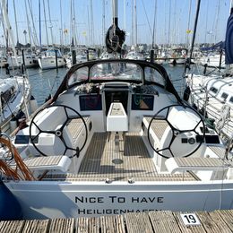 Dufour 382 | Nice to Have