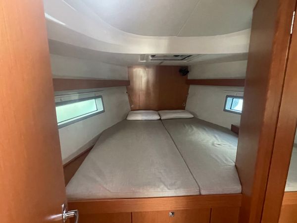 Bavaria C42 | Blackberry